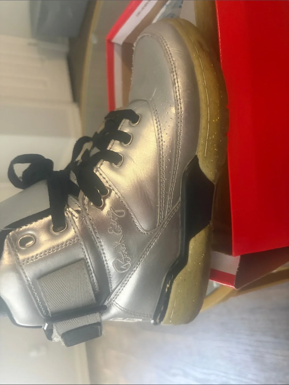 Kids Metallic Silver High-Top Sneakers Patrick ewings